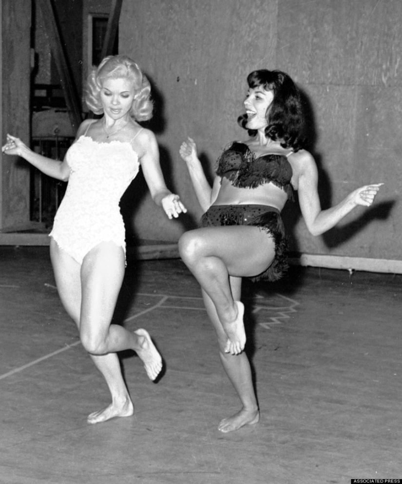 A brief but stunning history of burlesque in the 1950s A brief but stunning history of burlesque in the 1950s