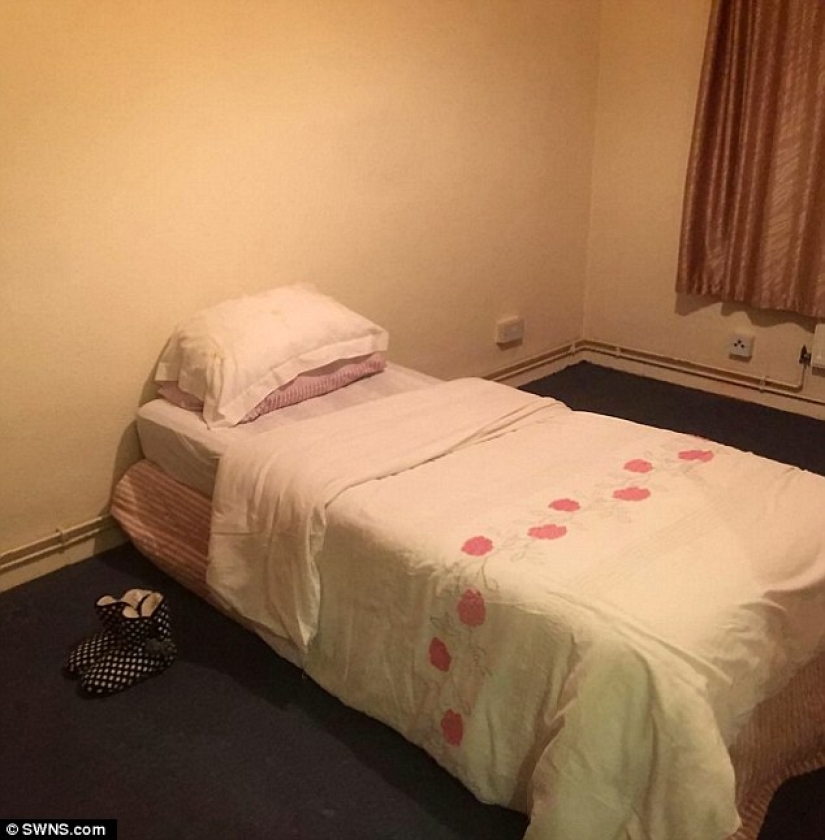 A British woman, after learning that an elderly neighbor had not cleaned or washed for 13 years, changed her life