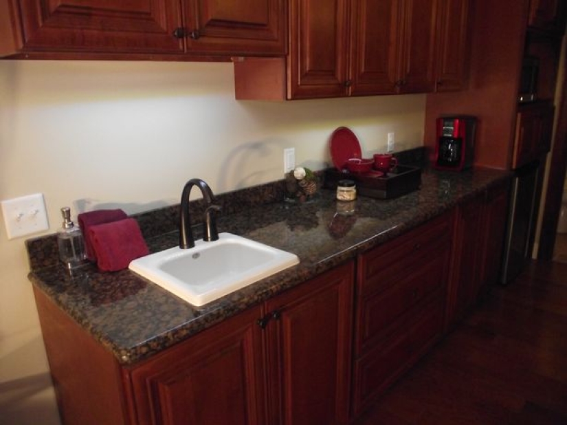 A cozy nuclear bunker capable of withstanding an explosion of 20 kilotons A cozy nuclear bunker capable of withstanding an explosion of 20 kilotons