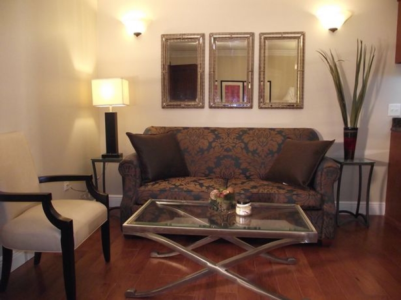 A cozy nuclear bunker capable of withstanding an explosion of 20 kilotons A cozy nuclear bunker capable of withstanding an explosion of 20 kilotons