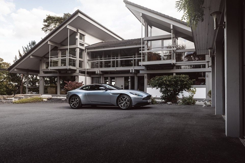 A designer mansion and a luxury car for just 2 thousand rubles? And why not!