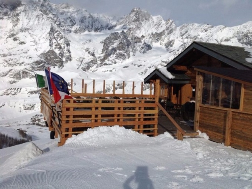 A drunk Estonian was walking to a hotel in the Alps, but instead climbed 2,400 meters uphill and fell asleep in a bar A drunk Estonian was walking to a hotel in the Alps, but instead climbed 2,400 meters uphill and fell asleep in a bar