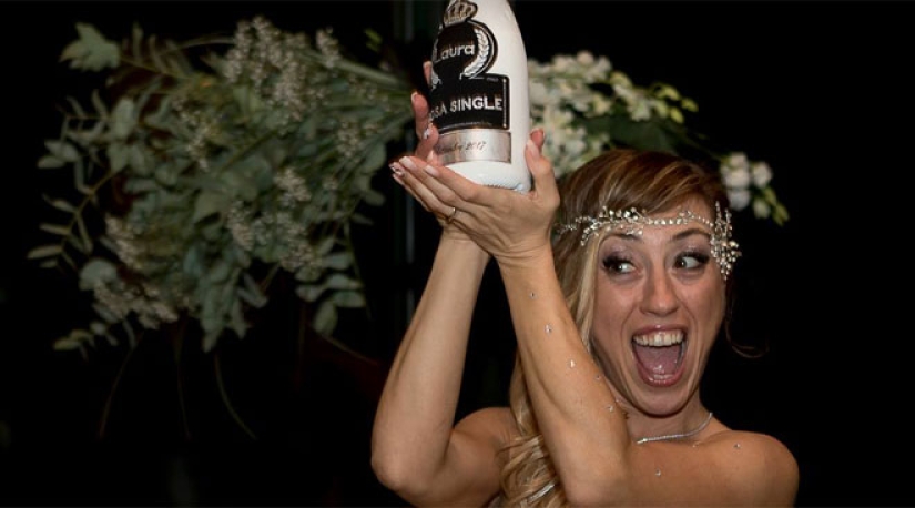 A fairy tale without a prince: an Italian woman married herself A fairy tale without a prince: an Italian woman married herself