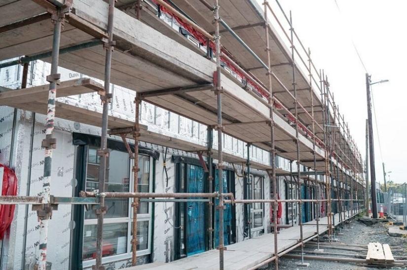 A fighter with a big heart: Conor McGregor builds homes for homeless Irishmen