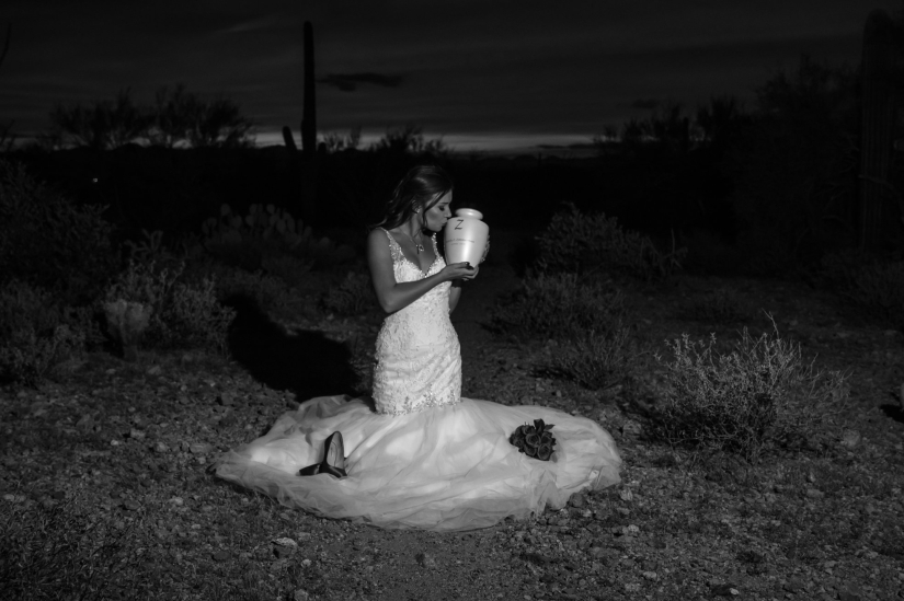 A girl "married" a dead groom: a wedding photo shoot that will make you cry A girl "married" a dead groom: a wedding photo shoot that will make you cry