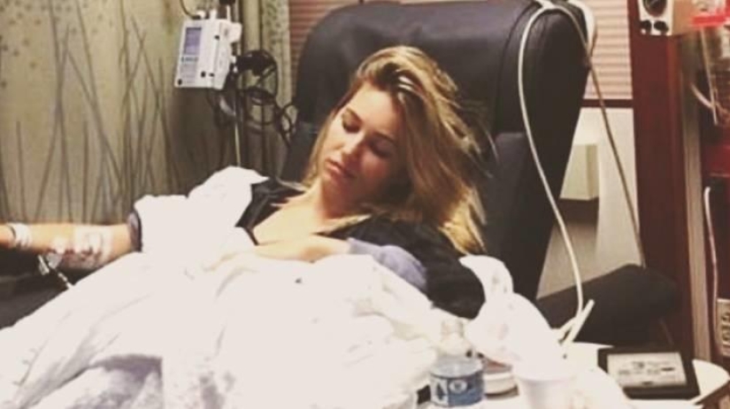 A girl who sold her farts in banks was hospitalized due to flatulence