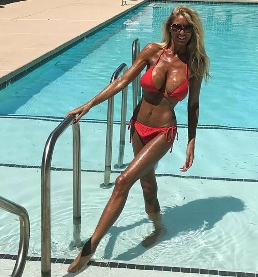 A grandmother from Las Vegas pumped her body and became an Internet model to get revenge on her ex A grandmother from Las Vegas pumped her body and became an Internet model to get revenge on her ex