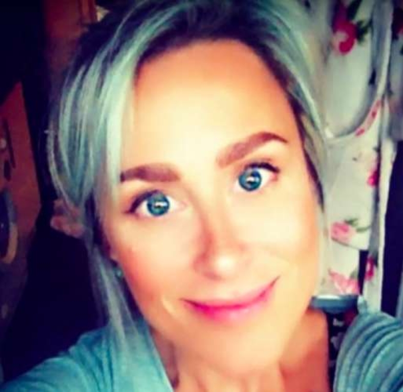 A la mujer le gustaban tanto las selfies retocadas que se obsesionó con la cirugía plástica