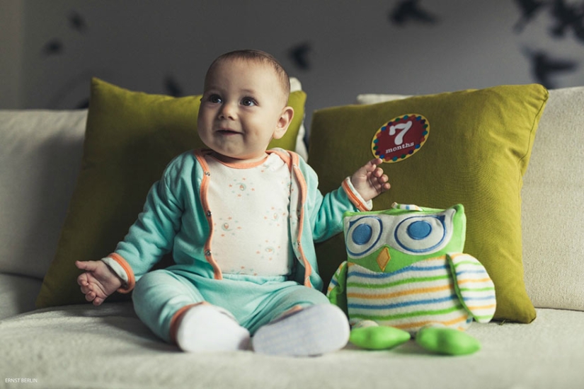 A loving husband hired 23 artists for an incredible gift to his wife