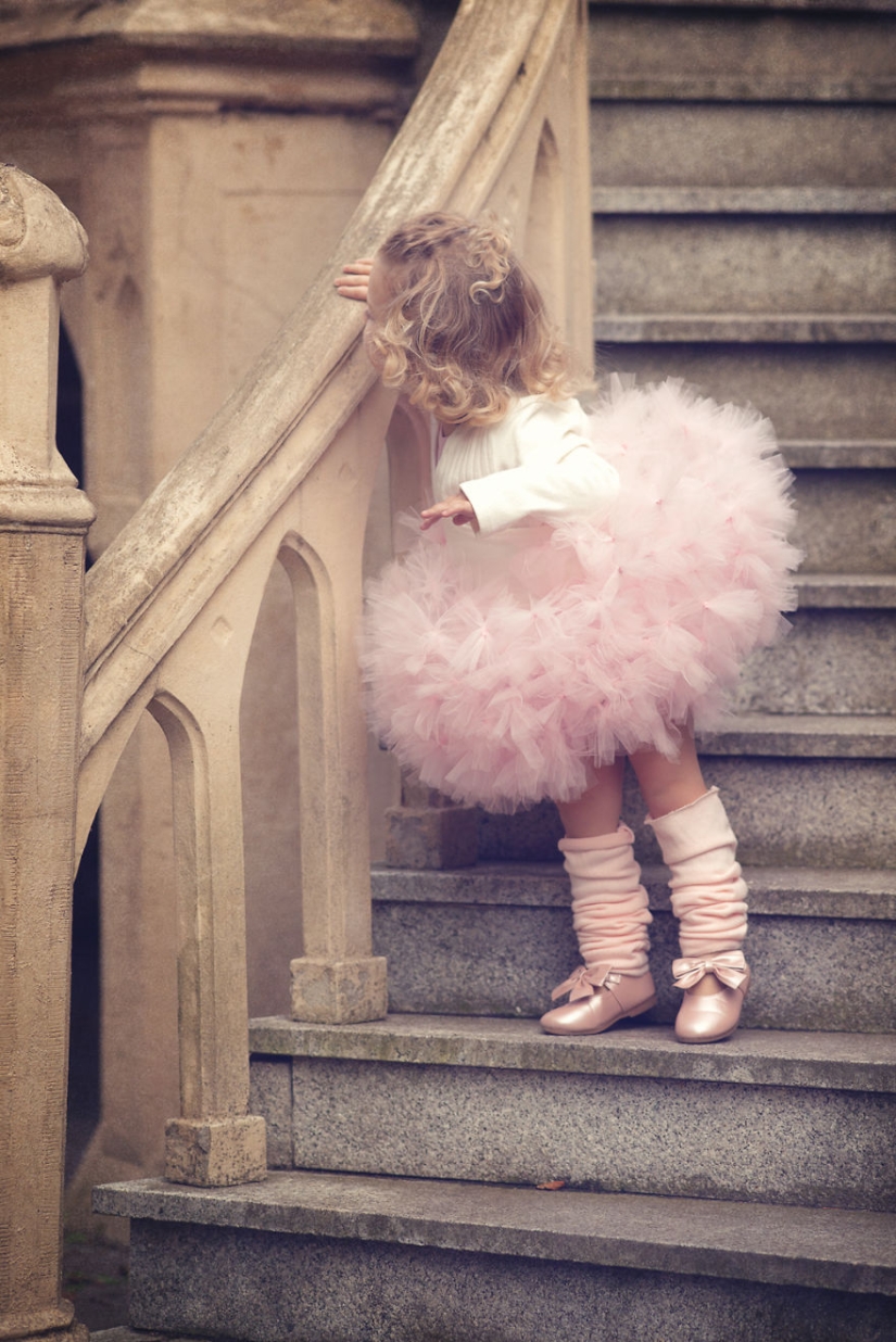 A mother from Poland creates fabulously beautiful costumes for her children A mother from Poland creates fabulously beautiful costumes for her children