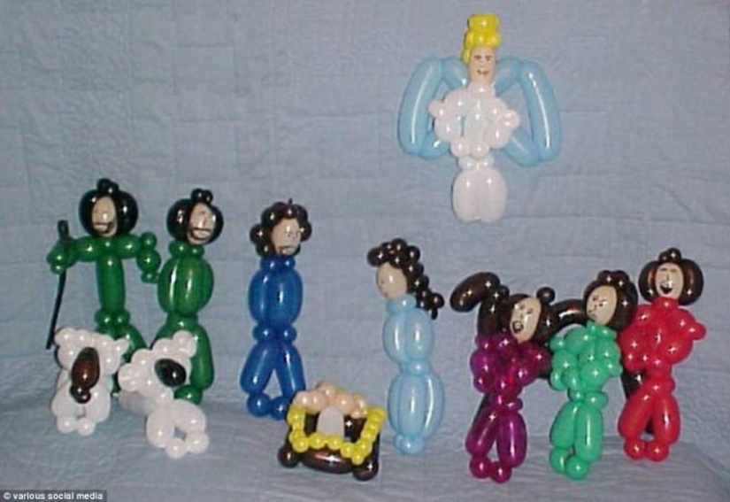 A nativity scene with sausages: a traditional scene in an unconventional performance A nativity scene with sausages: a traditional scene in an unconventional performance