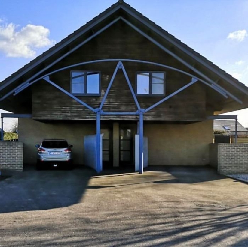 A non-standard architect from Belgium: 15 strange and ugly buildings