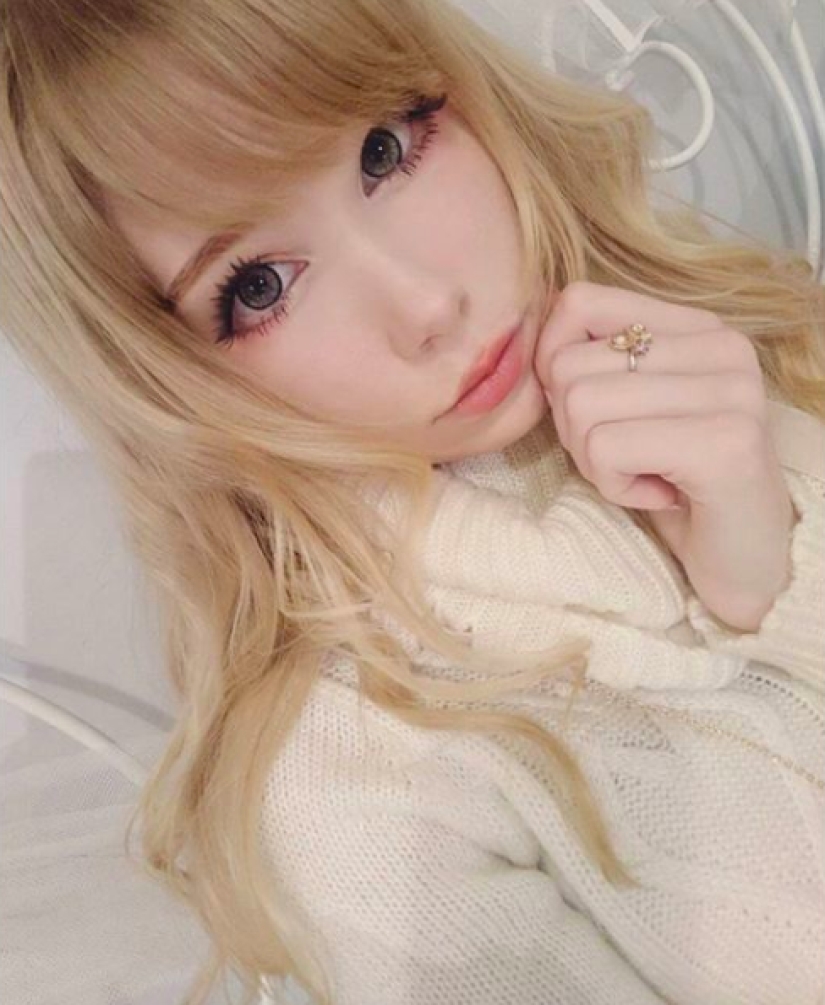 A nurse in the afternoon, a doll in the evening: a 20—year-old Swedish woman "moved"