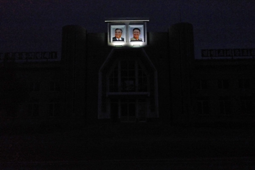 A photographer took depressing images from the lives of ordinary people in North Korea on his phone