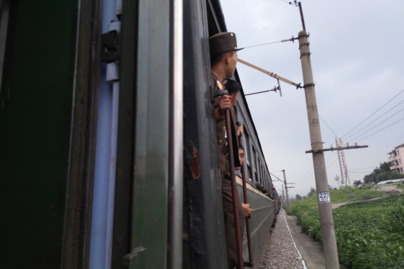 A photographer took depressing images from the lives of ordinary people in North Korea on his phone