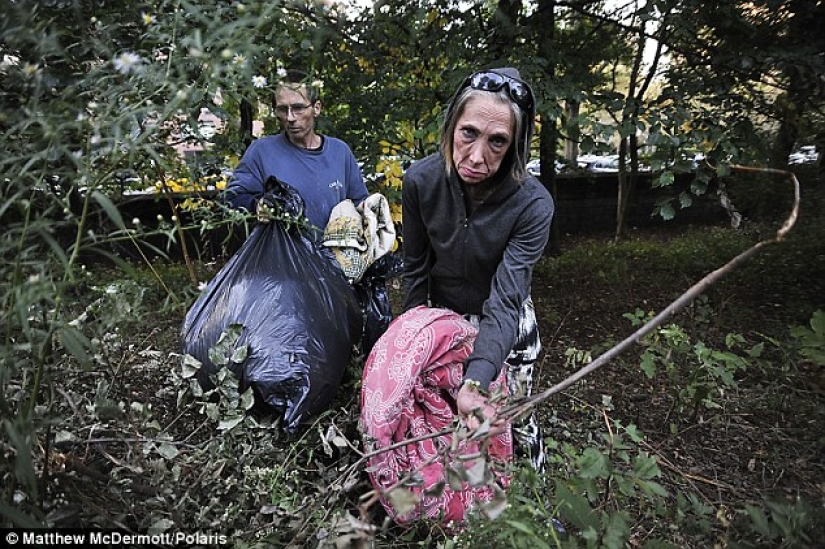 A success story on the contrary: how a rich heiress came to live on a park bench