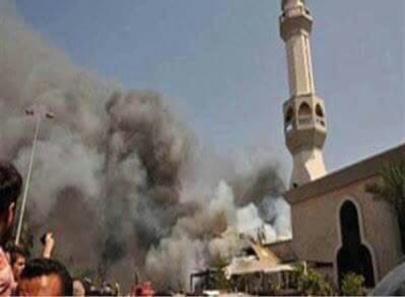 A terrorist attack in an Egyptian mosque killed 235 people A terrorist attack in an Egyptian mosque killed 235 people