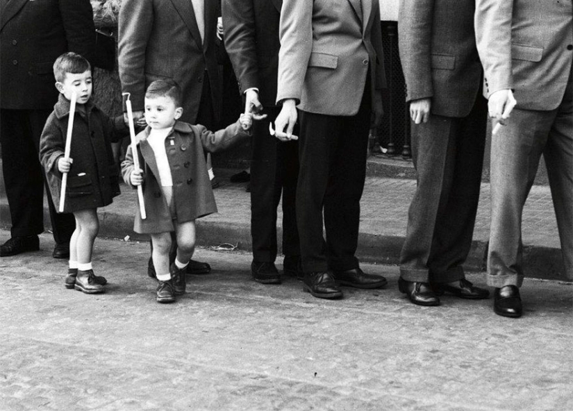 A tourist bought an envelope at a flea market, where he found negatives from an unknown genius A tourist bought an envelope at a flea market, where he found negatives from an unknown genius