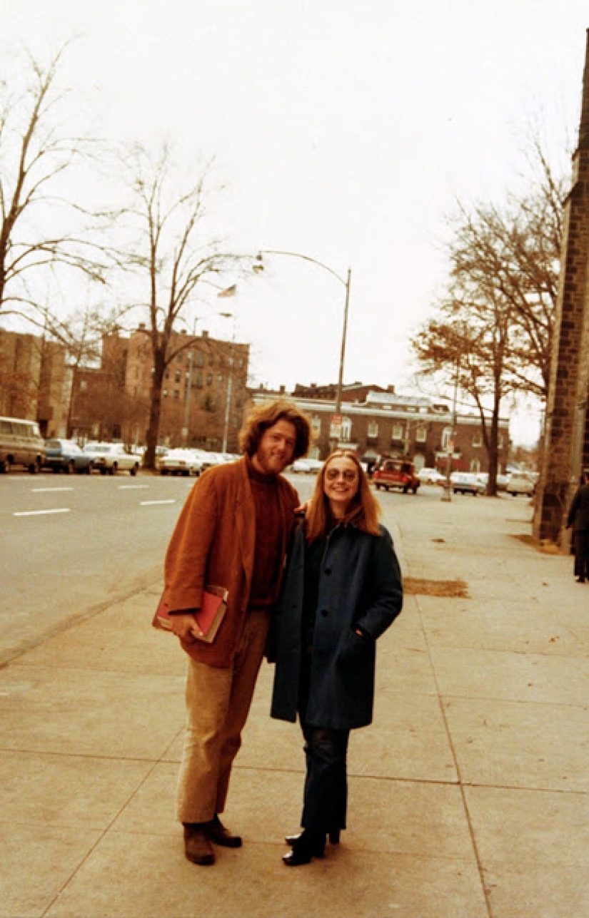 A typical hippie or a student of an elite university? 20 rare photos of a young and young Hillary Clinton