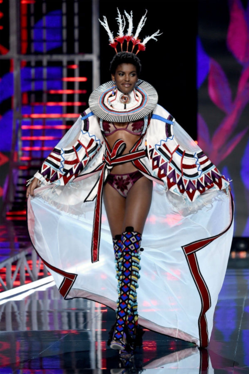 A Victoria's Secret underwear show was held in Shanghai, where three Russian models were not allowed