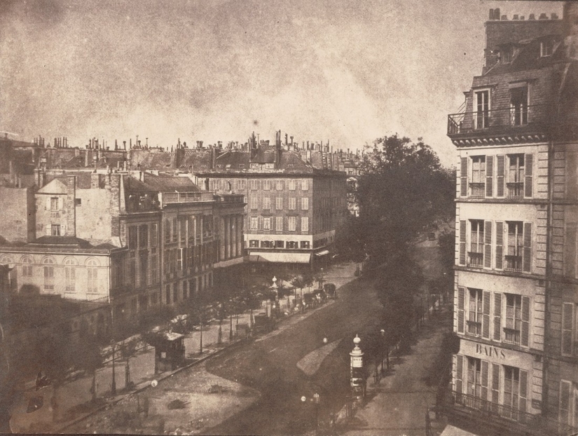 A window into the past: 30 first photographs taken in 1839 by John Herschel