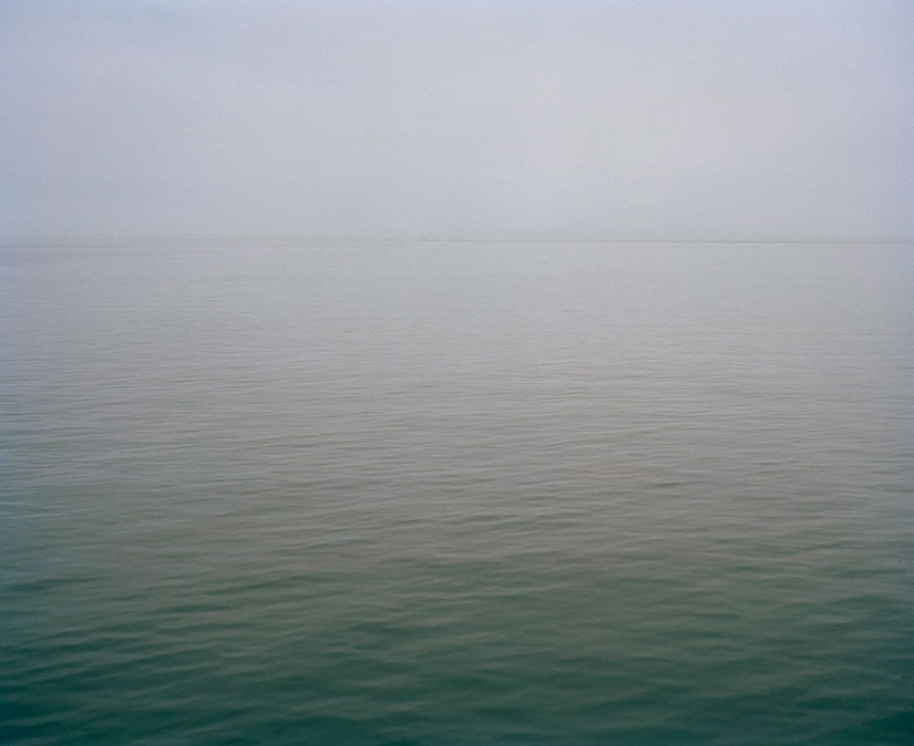 A woman told about her husband's depression in a series of poignant photos A woman told about her husband's depression in a series of poignant photos