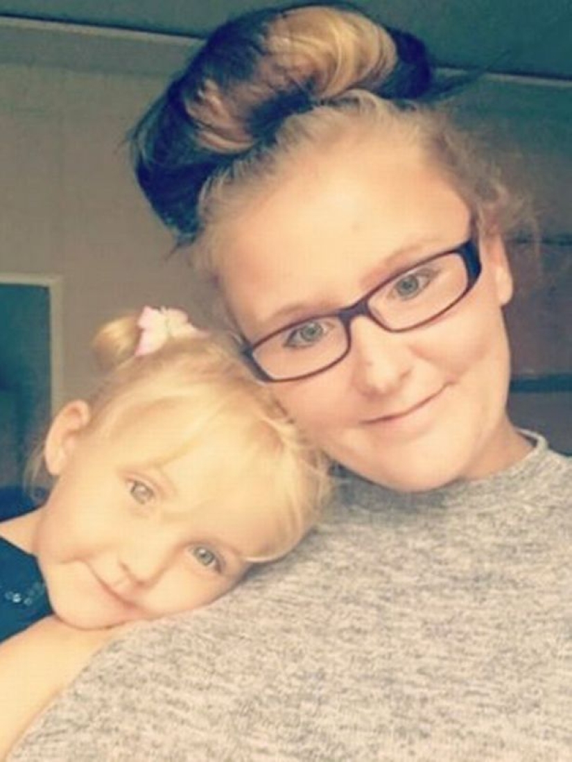 A woman with a 13th breast size told about her suffering