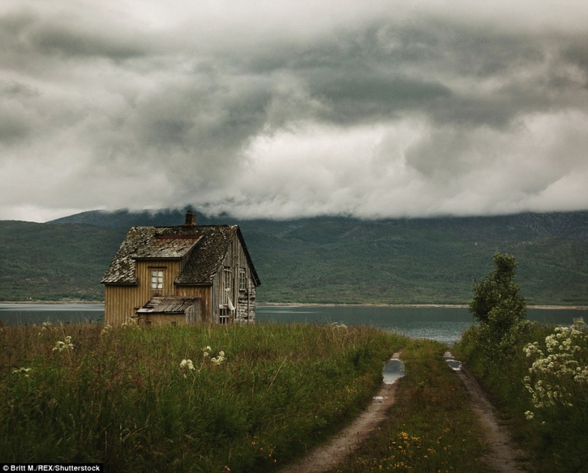 Abandoned houses of Scandinavia, complementing the beauty of northern nature