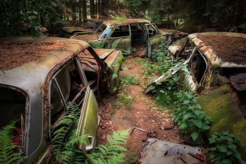 Abandoned places in Vincent Jansen's photographs