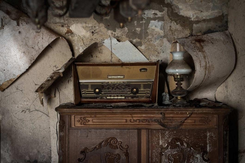 Abandoned places in Vincent Jansen's photographs