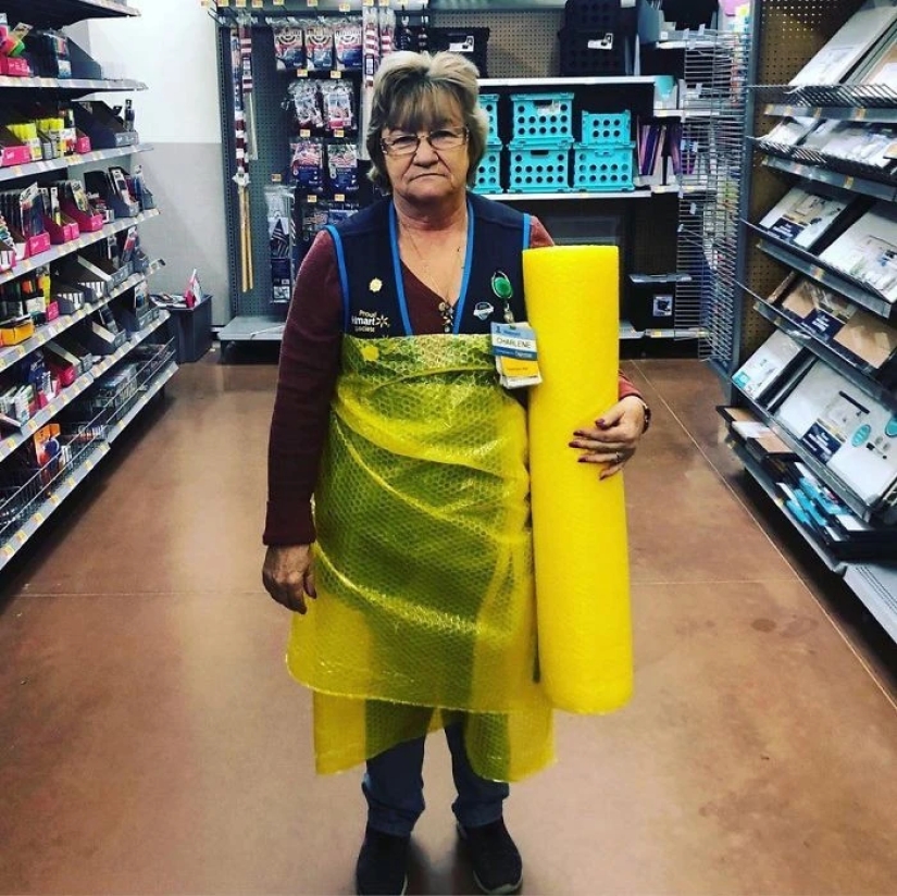 Abuela bromista se hizo famosa posando para un anuncio de supermercado Walmart Abuela bromista se hizo famosa posando para un anuncio de supermercado Walmart