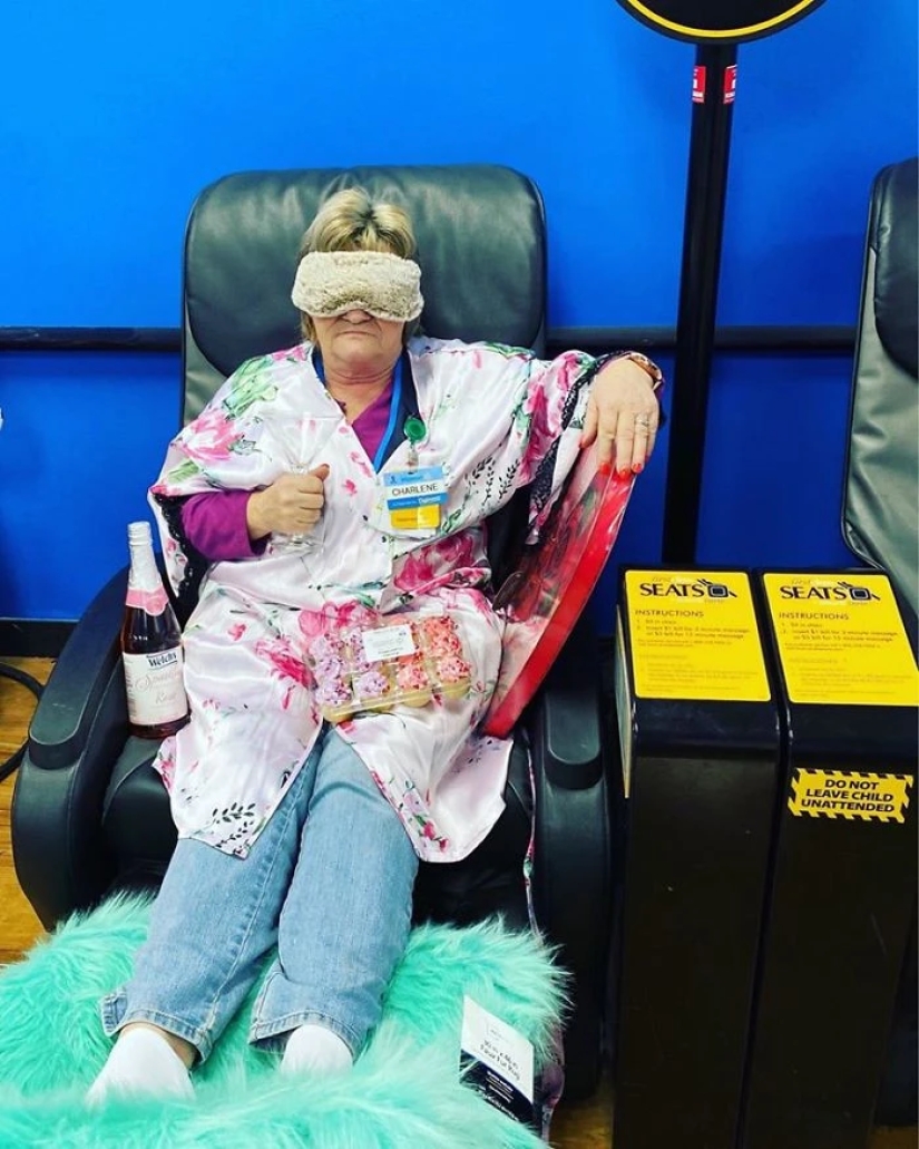 Abuela bromista se hizo famosa posando para un anuncio de supermercado Walmart Abuela bromista se hizo famosa posando para un anuncio de supermercado Walmart