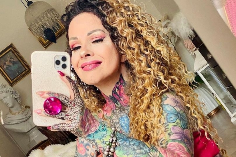 Abuelita caliente en tatuajes admira fotos sinceras