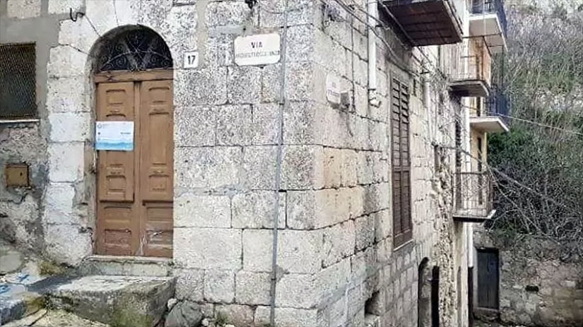 Ahora mismo en Sicilia puedes comprar una de las 100 casas por solo 1 euro