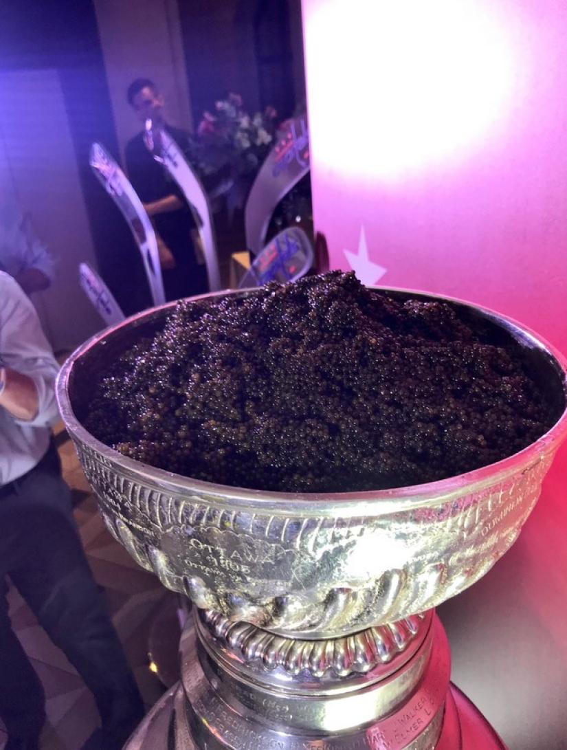 Al estilo ruso: en Chelyabinsk, comieron albóndigas de la Copa Stanley Al estilo ruso: en Chelyabinsk, comieron albóndigas de la Copa Stanley