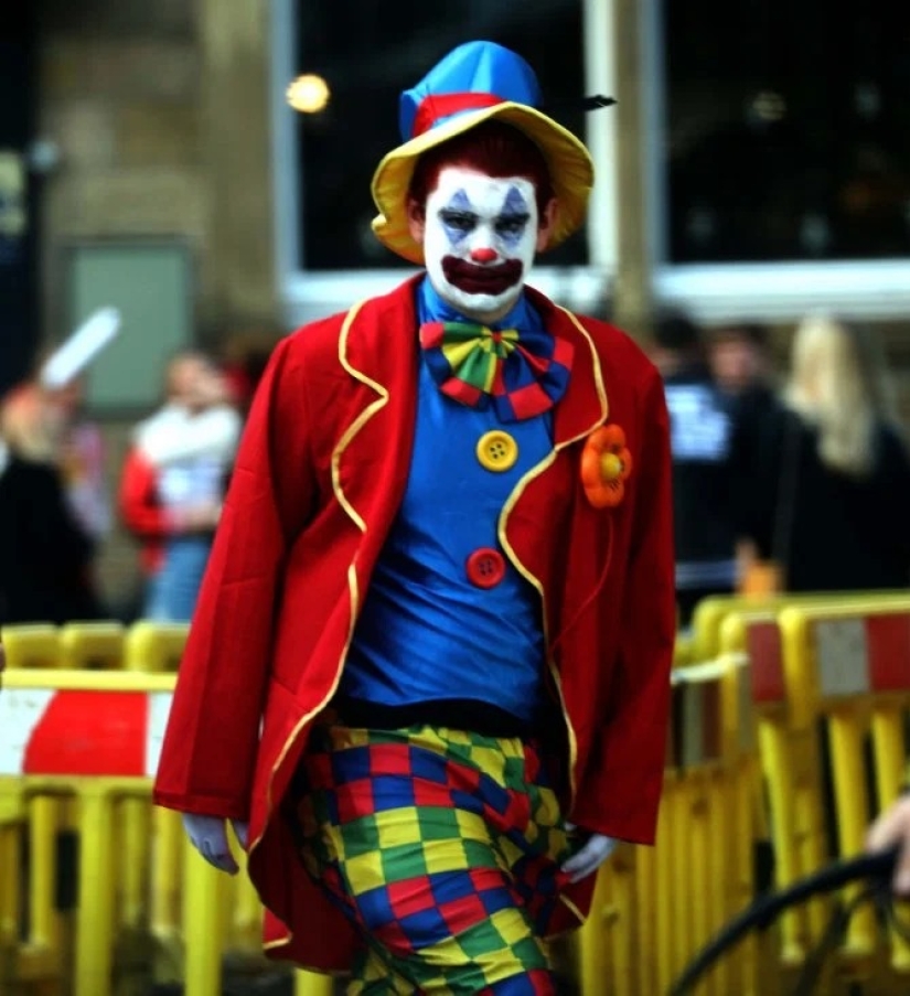 Alcohol or death: British students violently celebrated Halloween at themed parties