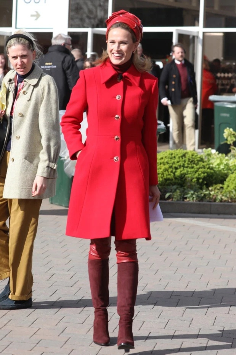 Alcohol race started: how visitors to the Cheltenham races opened the celebration of St. Patrick's Day
