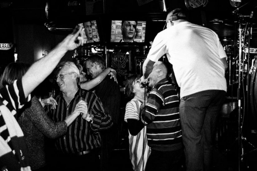 "All cats are grey": Night Berlin in the lens of Christian Reister