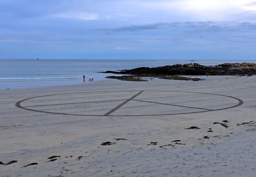 All love and happiness: Amazing installations by David Allen All love and happiness: Amazing installations by David Allen