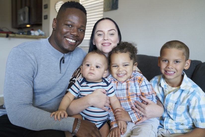 "Alquilé mi útero y casi se llevan a mi bebé" "Alquilé mi útero y casi se llevan a mi bebé"