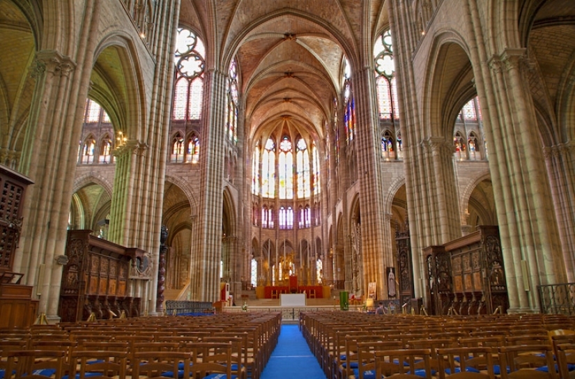 Alternativas a Notre Dame: 6 lugares en París con magia medieval