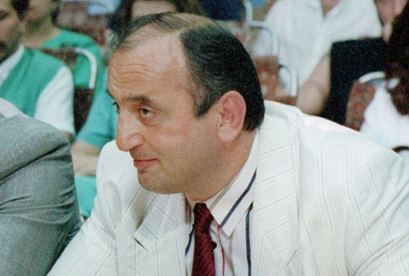 "Always wake up with a smile": how the legendary killer Lesha Soldier lives behind bars