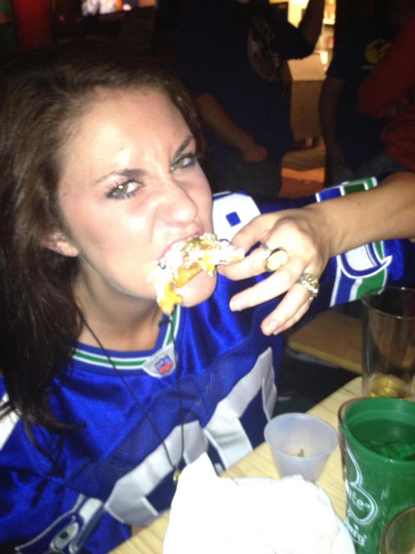 Amanda, apodada el bote de basura: ahorró mucho dinero y se fue de viaje Amanda, apodada el bote de basura: ahorró mucho dinero y se fue de viaje