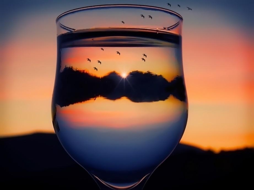 Amaneceres, atardeceres. Dónde estoy, dónde estás Amaneceres, atardeceres. Dónde estoy, dónde estás