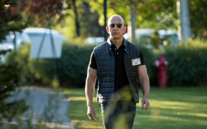Amazon CEO Jeff Bezos has become the richest man in history