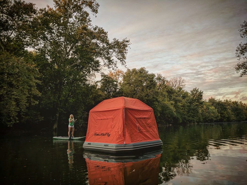 Americans have come up with a floating tent for camping