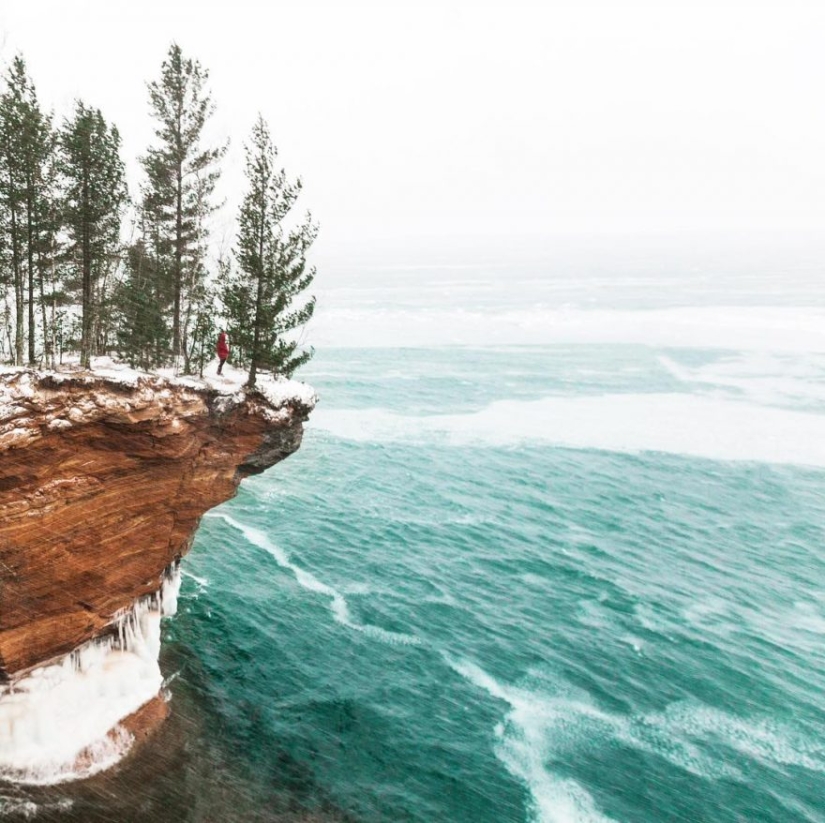An American extreme woman lived in a car for a whole year, traveling around the country and making incredible landscapes An American extreme woman lived in a car for a whole year, traveling around the country and making incredible landscapes