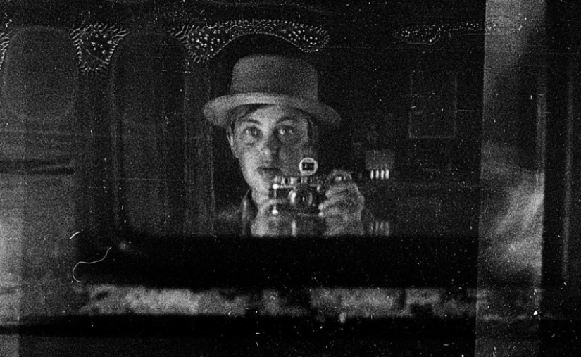 An archive of photographs of an unknown genius Masha Ivashintsova was discovered in St. Petersburg