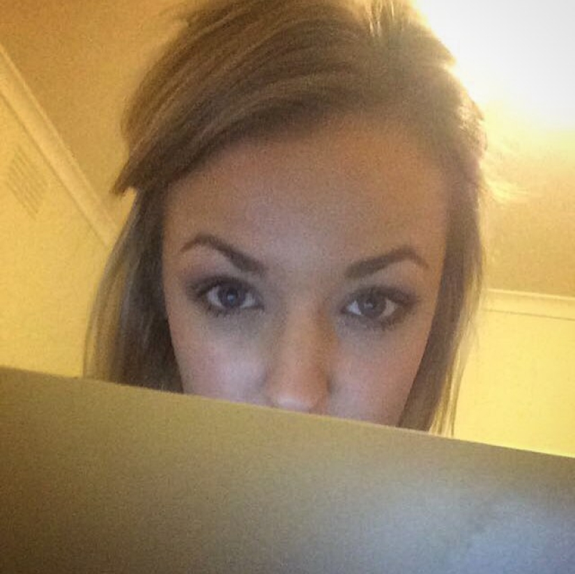 An Australian blogger found out that Victoria Beckham is not a person