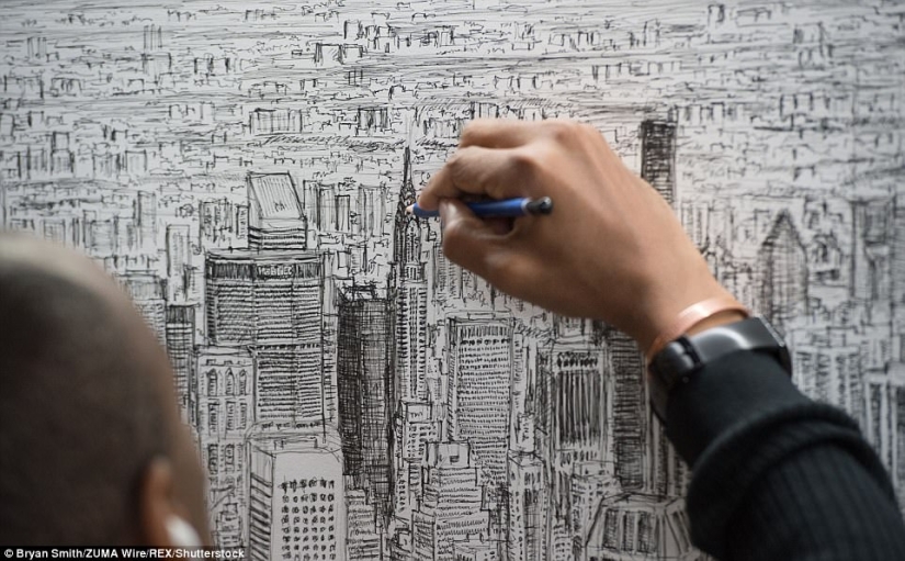 An autistic artist took a look at Manhattan from a helicopter and drew it in all its details from memory An autistic artist took a look at Manhattan from a helicopter and drew it in all its details from memory
